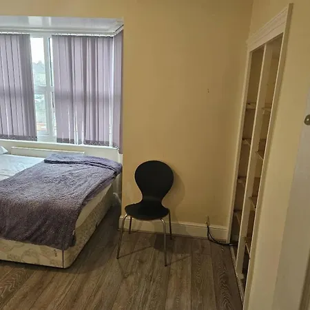 Available Rooms At Buckingham Road Doncaster Exterior photo
