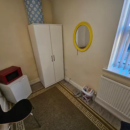 Available Rooms At Buckingham Road Doncaster Exterior photo